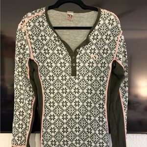 Women’s KT Long-Sleeve Henley Knit Top - Olive Green & Cream with Pink Trim